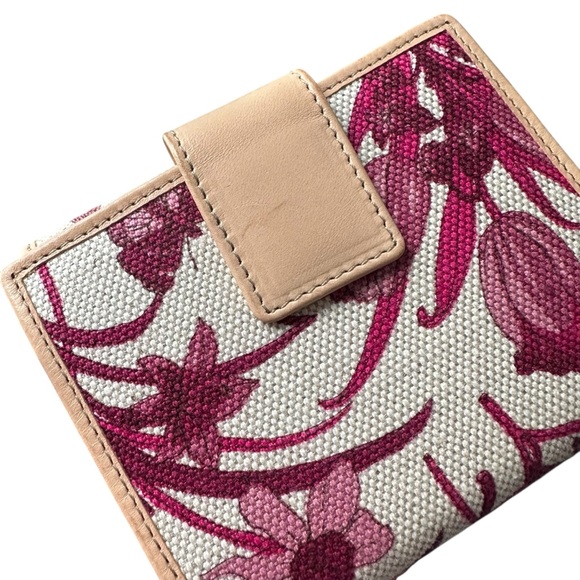 Gucci Floral Pink White & Tan Canvas & Leather Compact Bifold Wallet - Picture 13 of 13